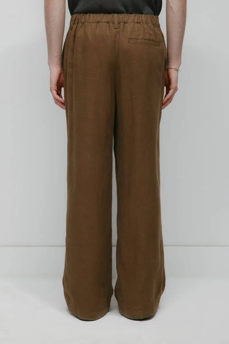 Men's Sila Linen Trouser in Teak 5