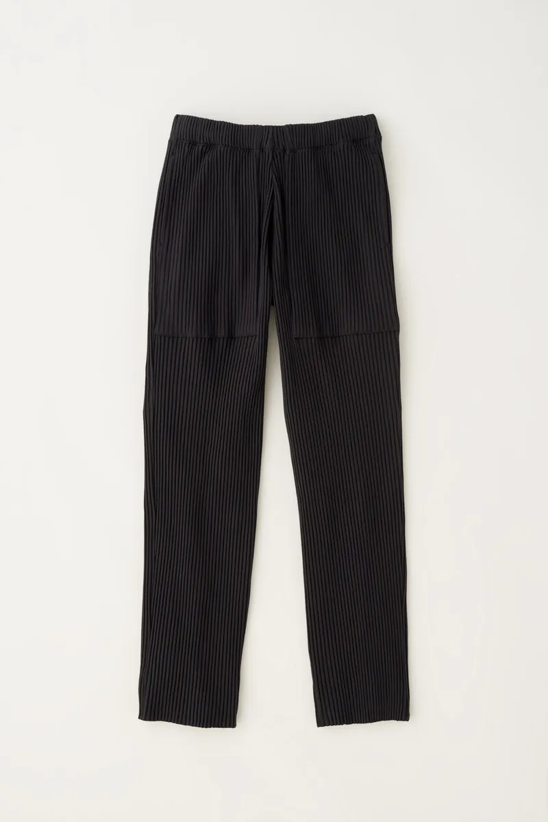 Nile Rib Pant in Black 5