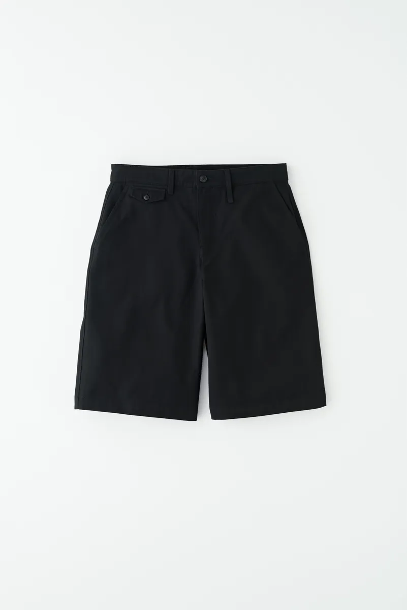 Twill Bermuda Shorts in Black 6