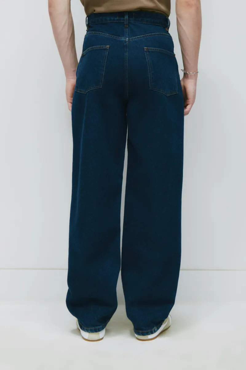 Antifit Denim in Dark Wash 7