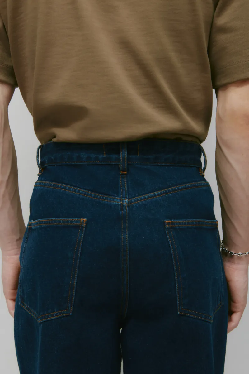 Antifit Denim in Dark Wash 10