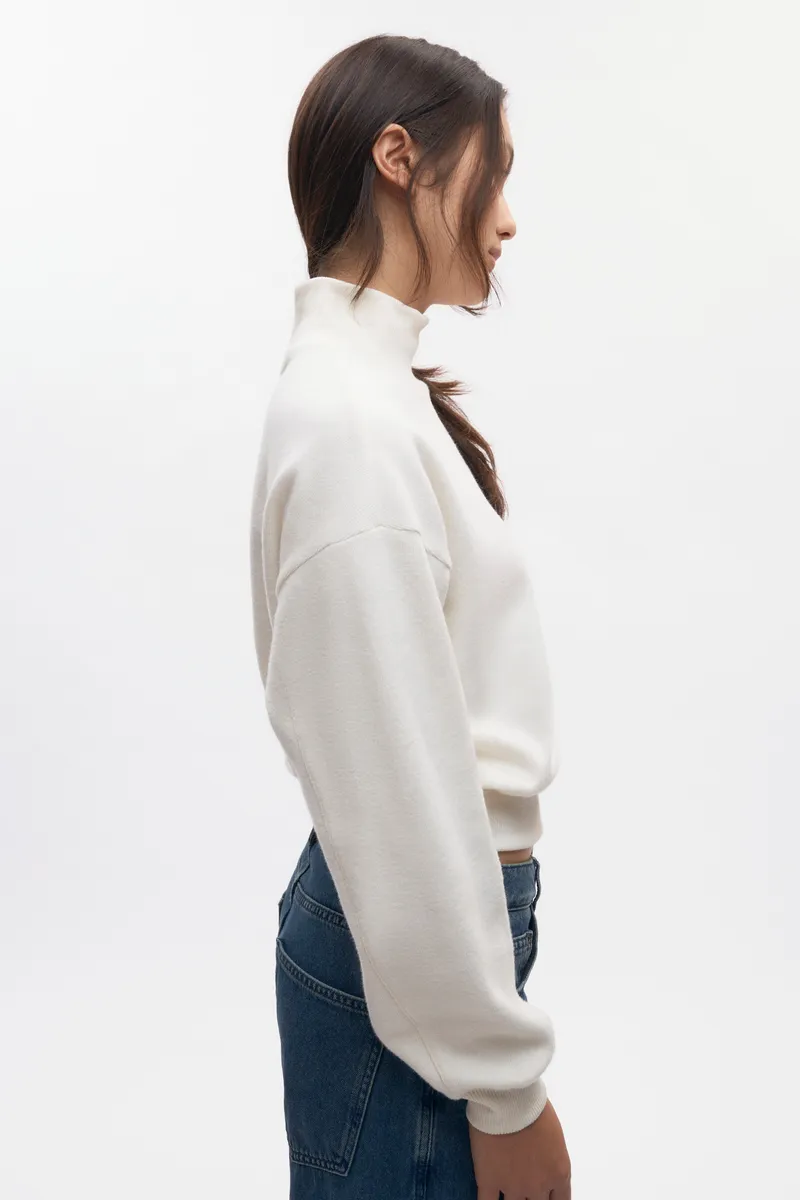 Women's Cozy Turtleneck in Marshmallow 4