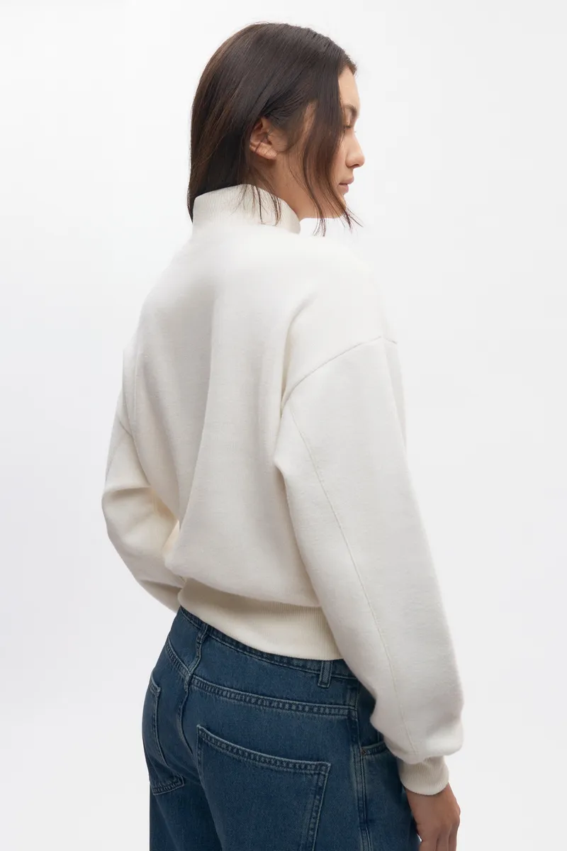 Women's Cozy Turtleneck in Marshmallow 5