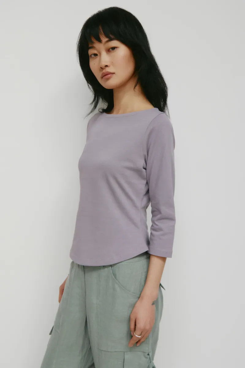Women's Curved Hem 3/4 Sleeve in Dusty Grape 2