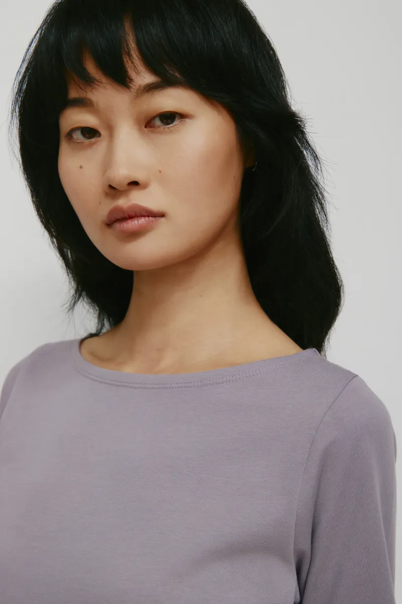 Women's Curved Hem 3/4 Sleeve in Dusty Grape 5