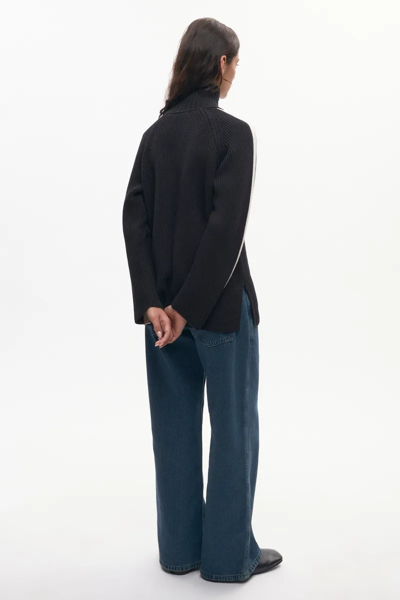 Women's Farah Turtleneck in Black/Marshmallow 6