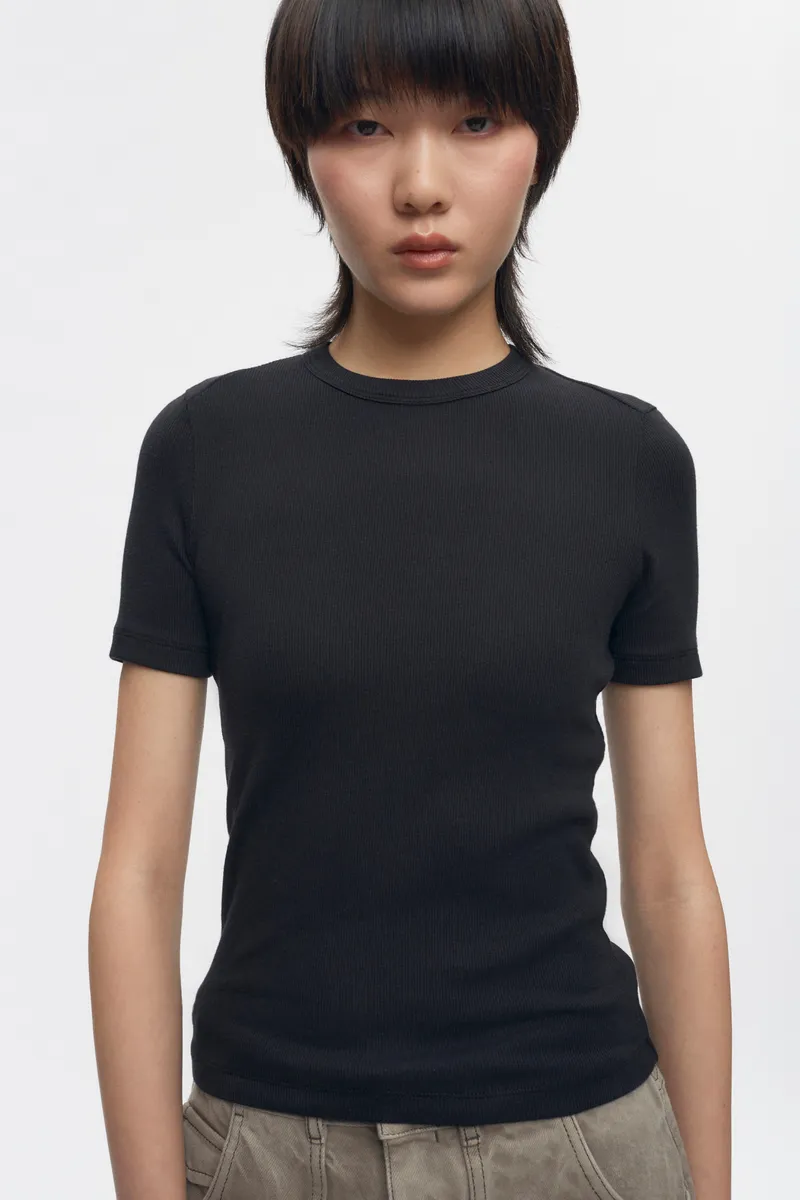 Women's Fitted Rib Tee in Black