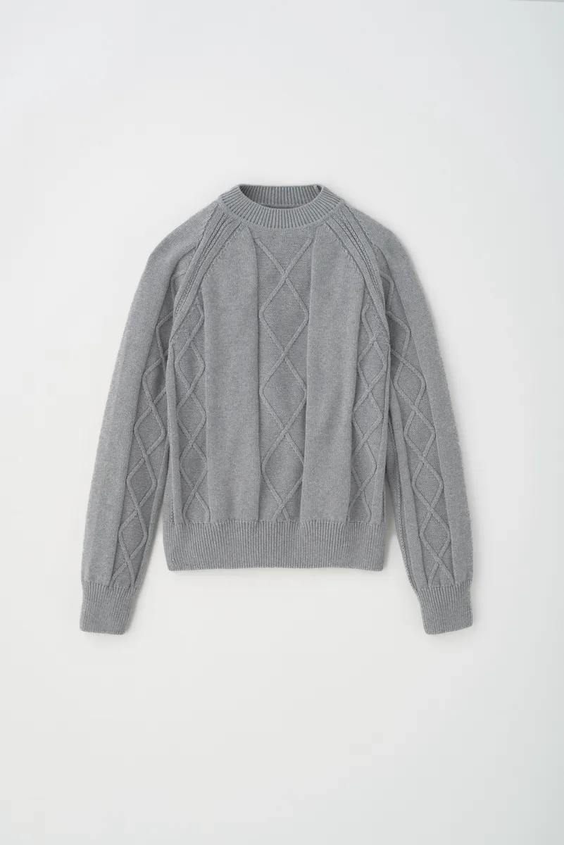 Women's Luxor Cable Sweater in Smoke Melange 6