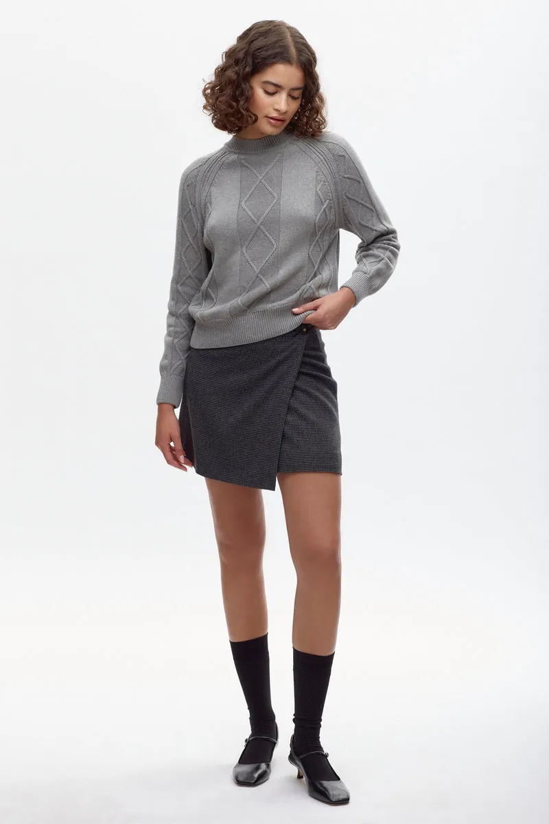 Women's Luxor Cable Sweater in Smoke Melange 8