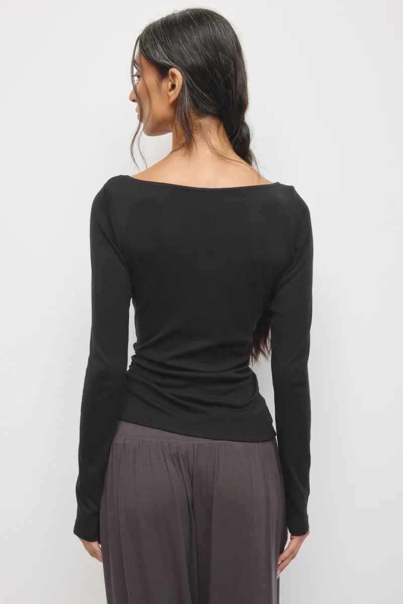 Women's Ruched Boatneck Top in Black 4