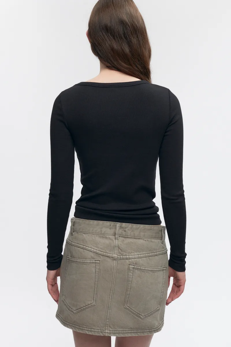 Women's Set Longsleeve in Black 3