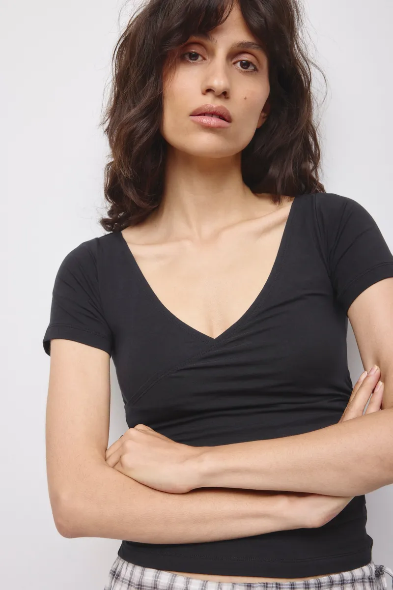 Women's Thana Wrap Top in Black 5