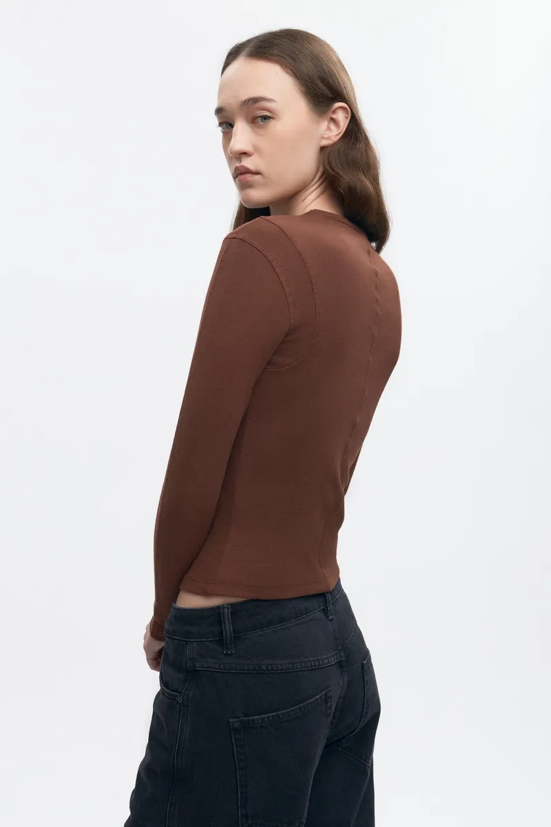 Women's Trace Longsleeve in Cocoa 4