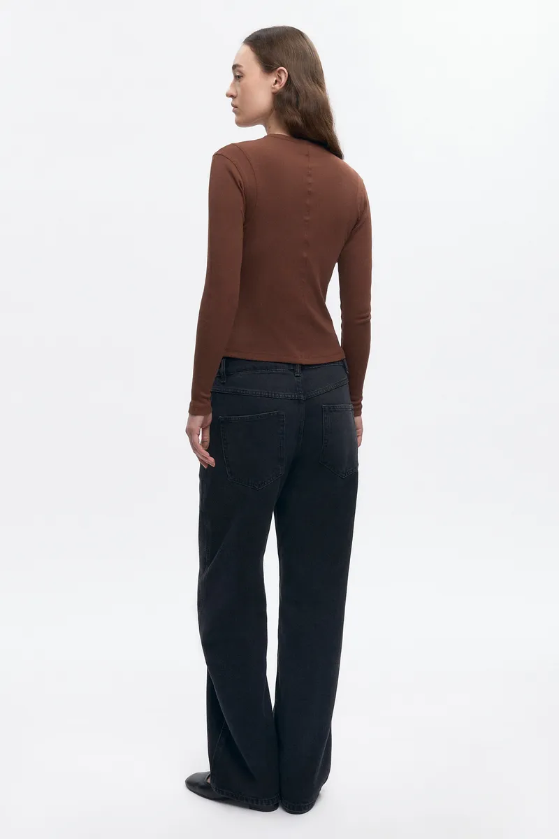 Women's Trace Longsleeve in Cocoa 6