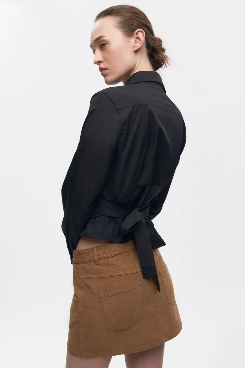 Women's Wrap Shirt in Black 3