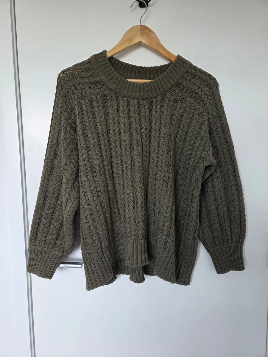 Column Sweater 2