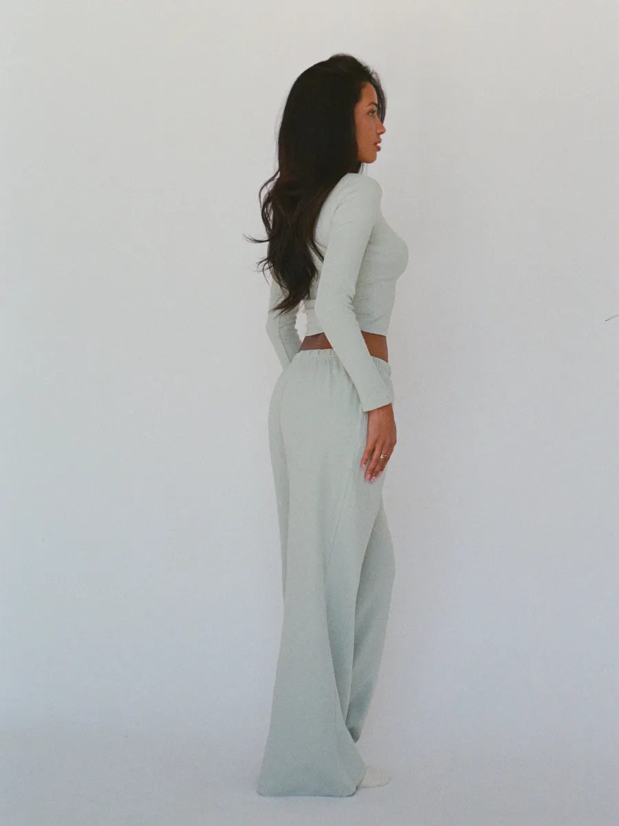 100% organic cotton wide leg pants - pistachio cream 3