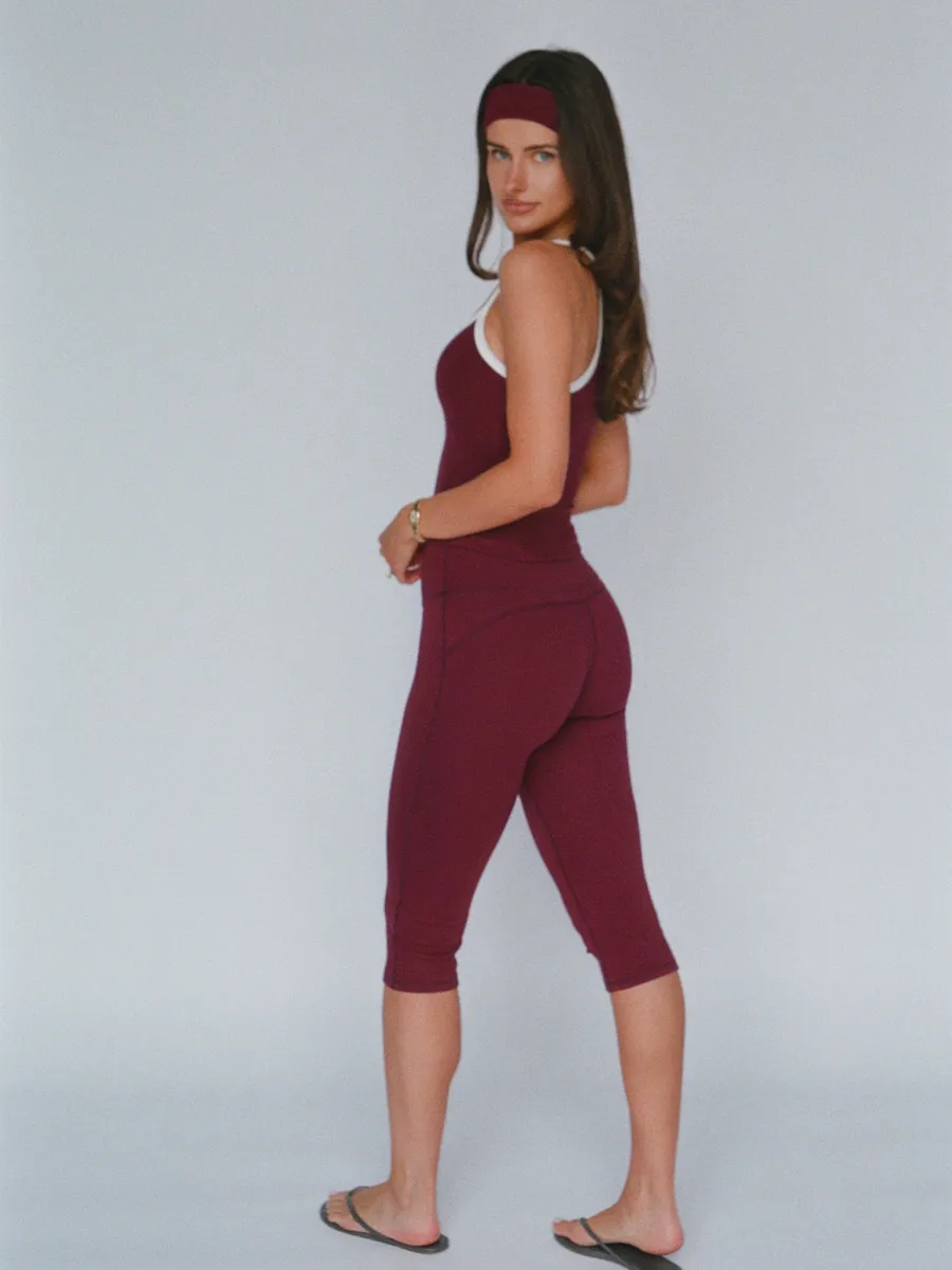 organic cotton capri leggings – cherry red 3