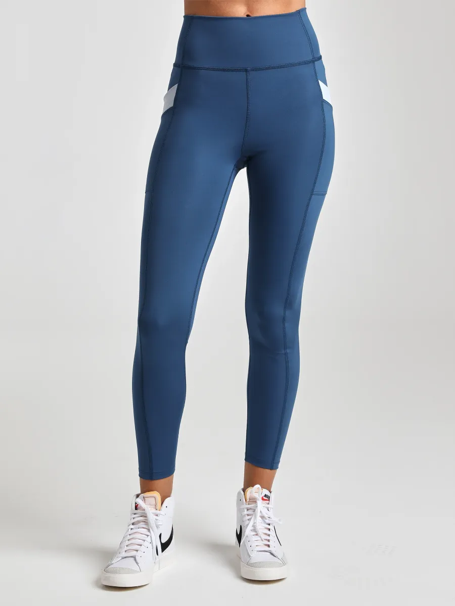 Criss-Cross Pocket Legging 3
