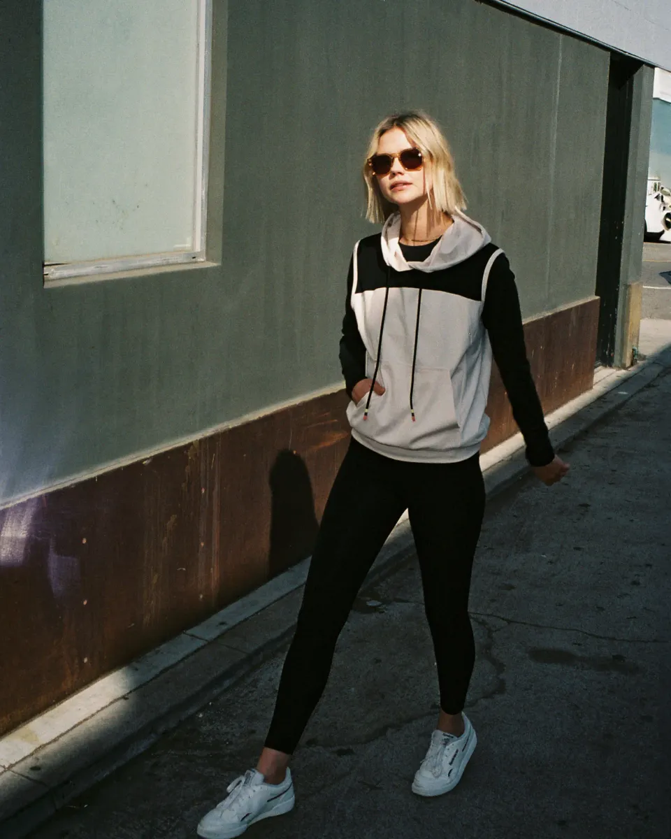 Sleeveless Warm Up Hoodie 2