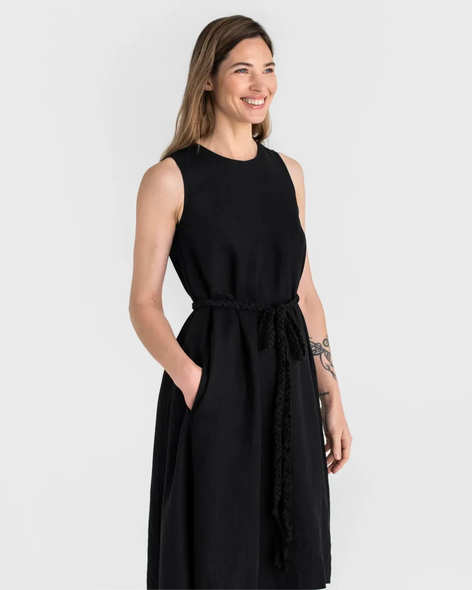 Breezy linen dress NIDA in Black 2