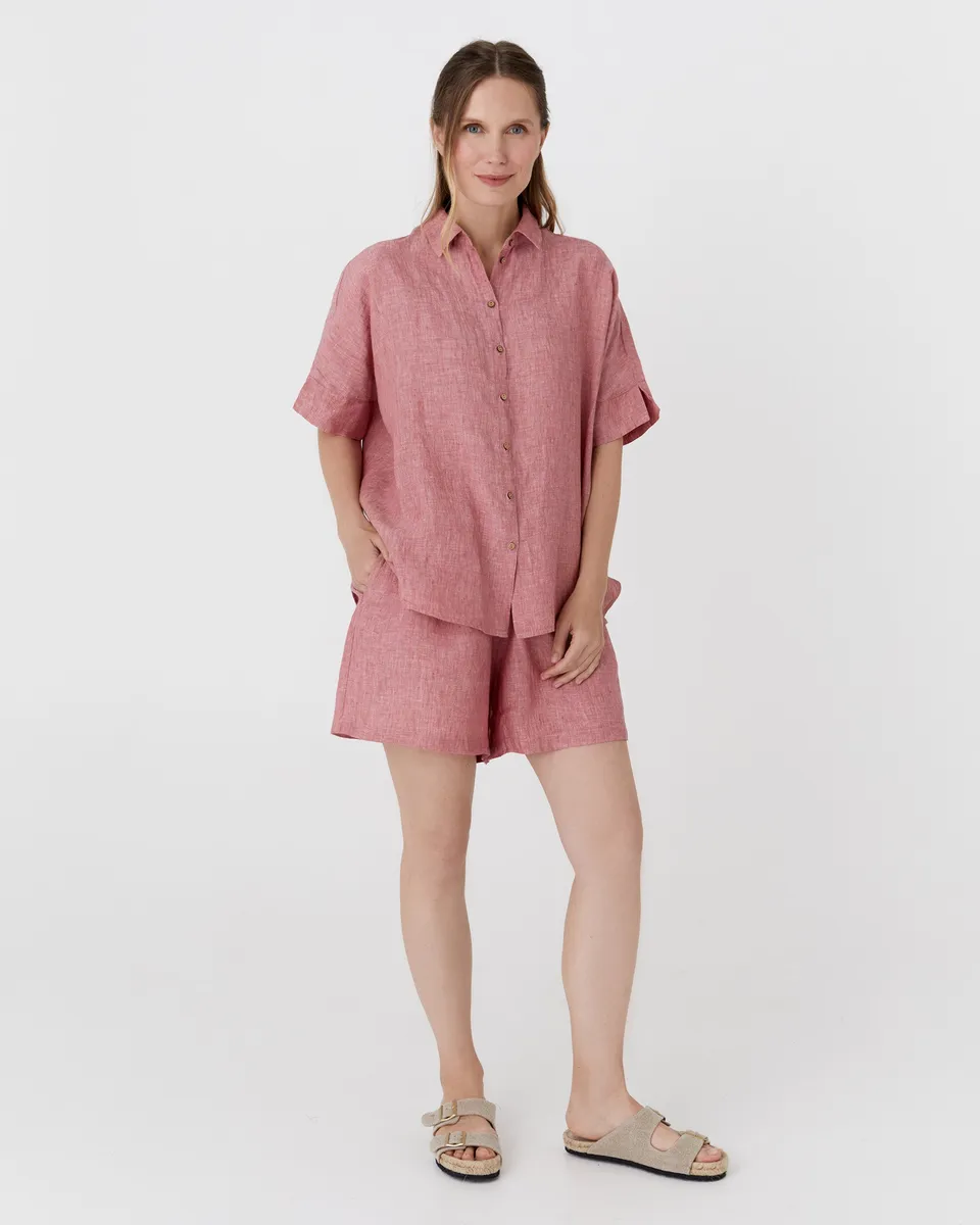 High waisted linen shorts CUENCA in Cranberry 5
