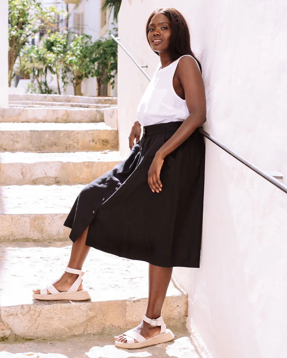 Sleeveless linen top SILAY in White 10