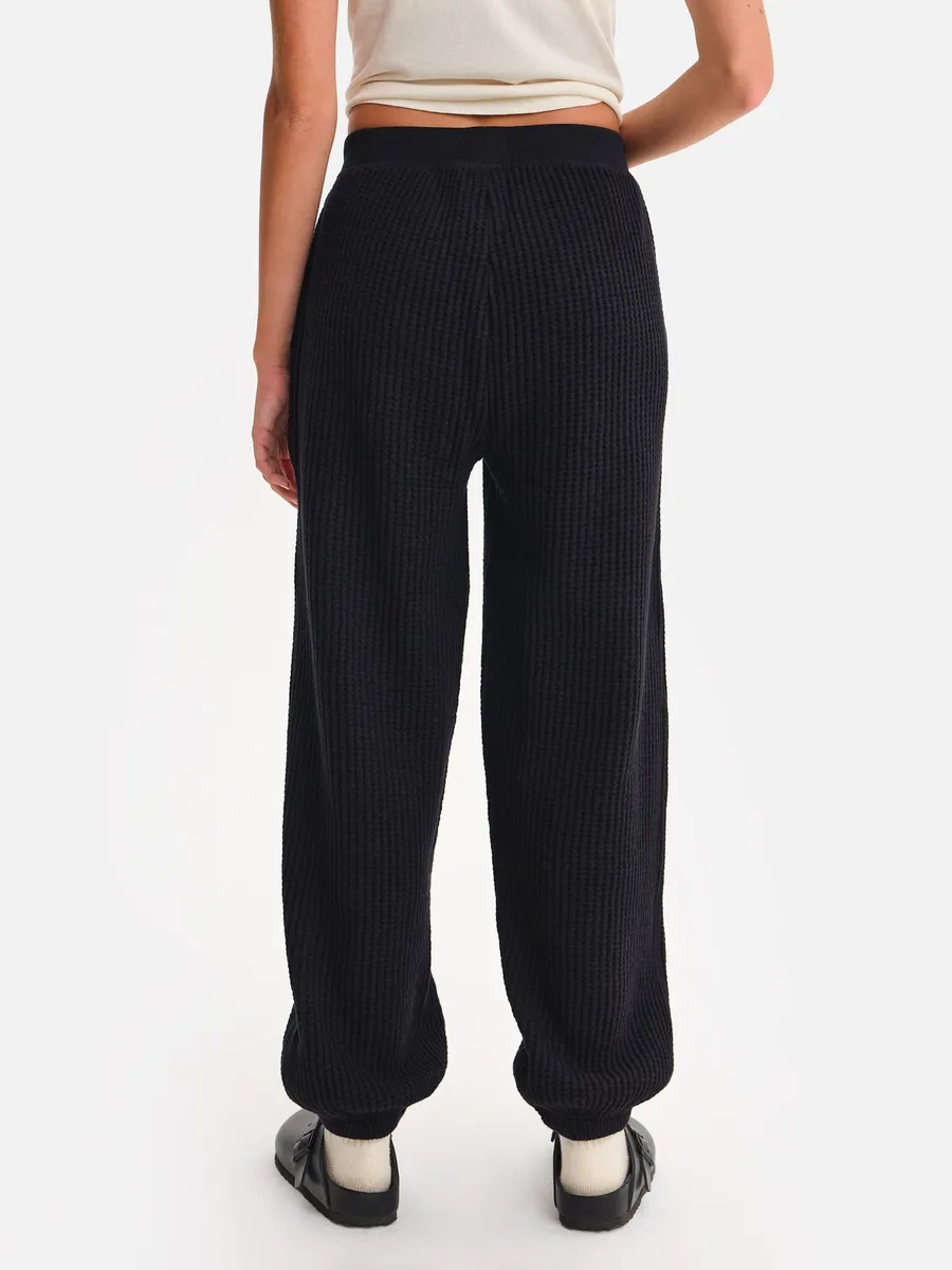 Organic Waffle Sweatpant 1 5