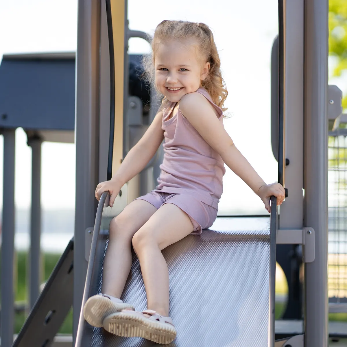 Girls 100% Merino Sleeveless Top 2