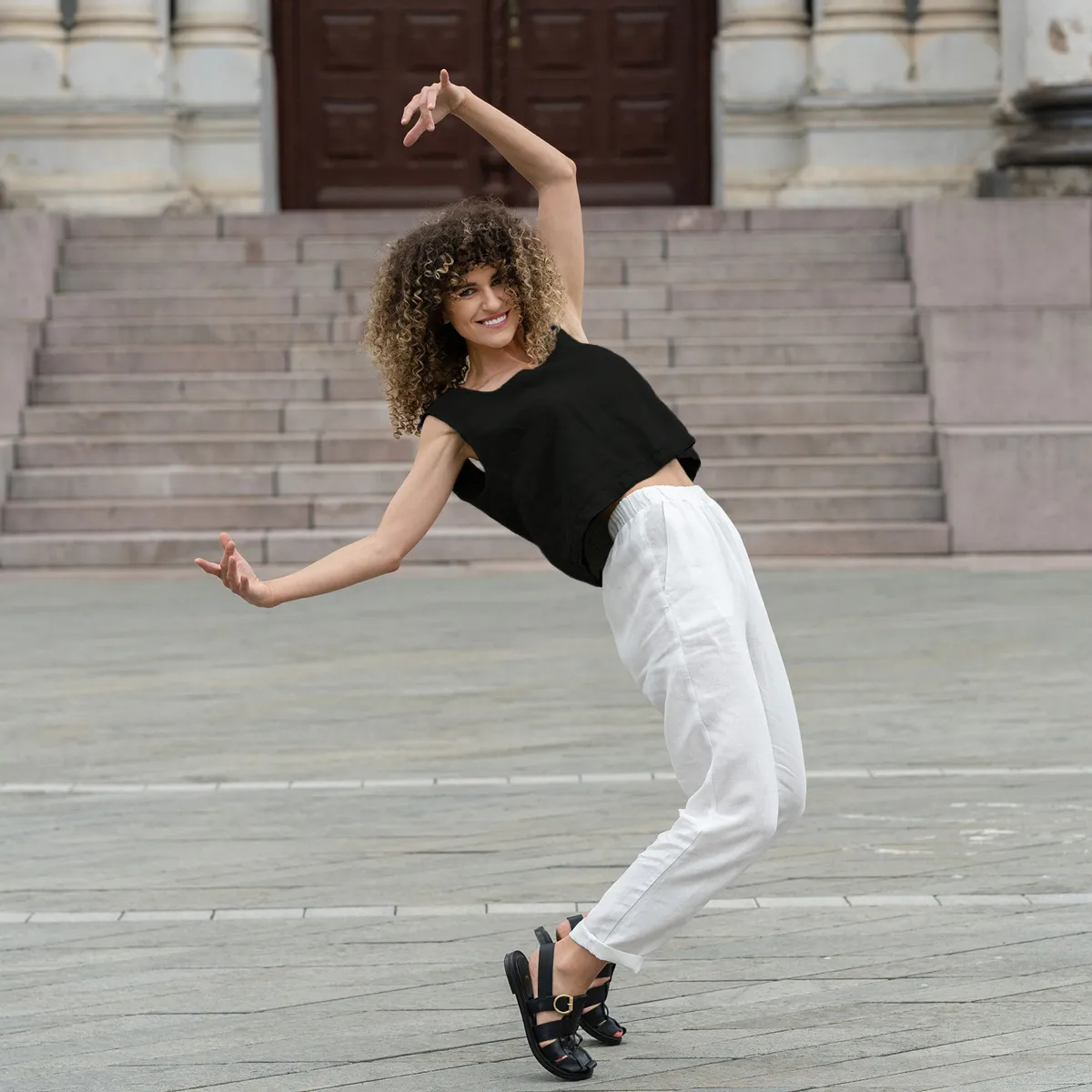 Linen Crop Top Ana Pure Black 2