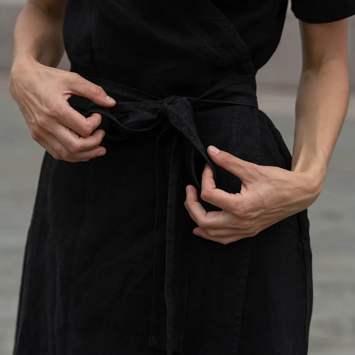 Linen Wrap Dress Eliana Pure Black 5