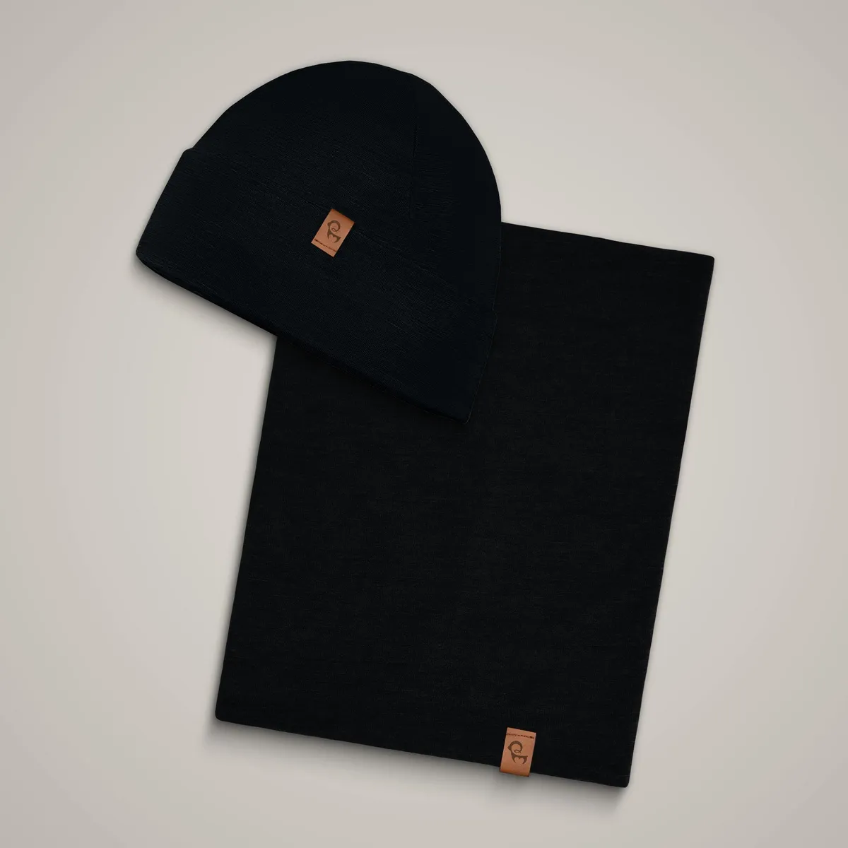 Women's Merino Beanie & Gaiter 2-Piece Black 2
