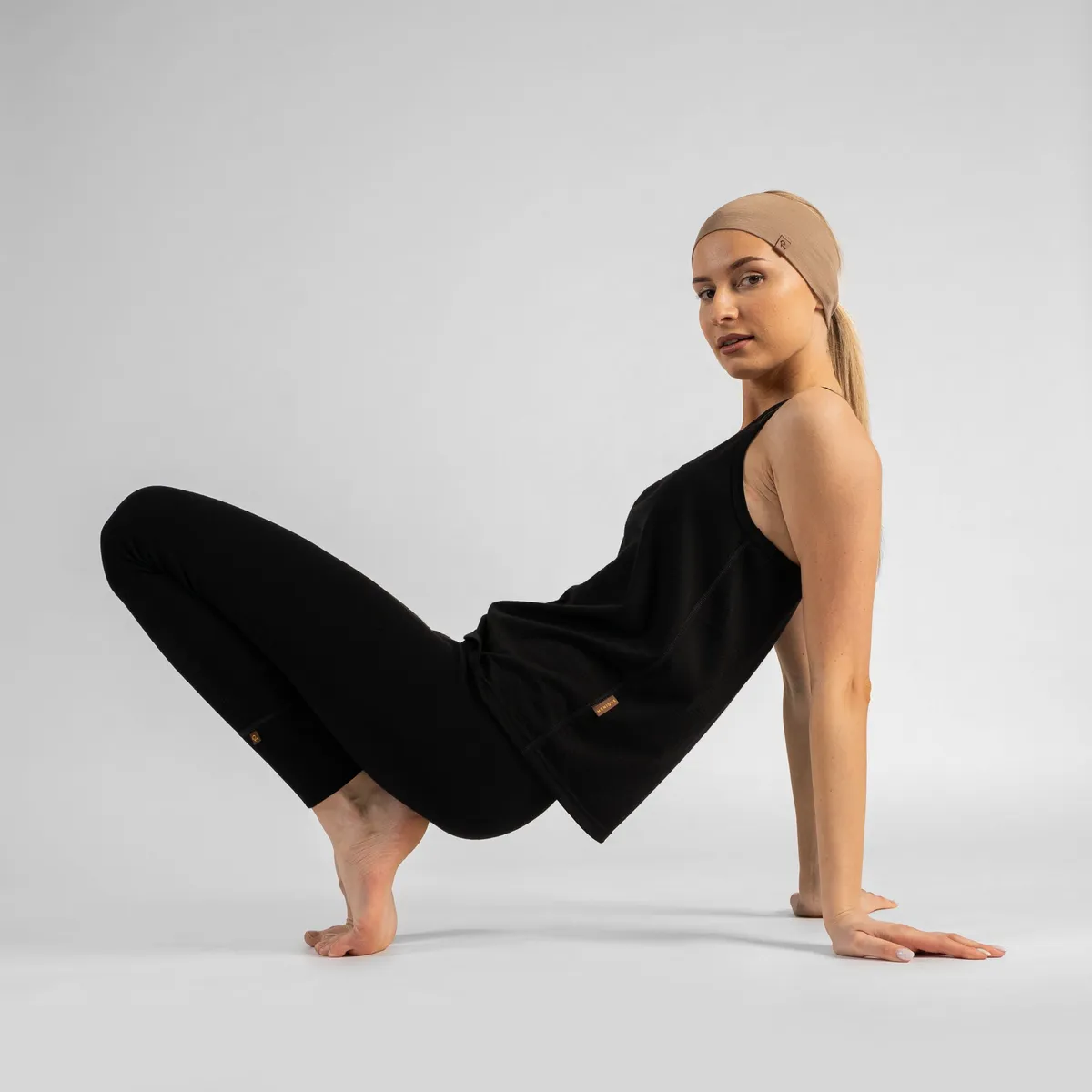 Women's Merino Sport Sleeveless Top 8