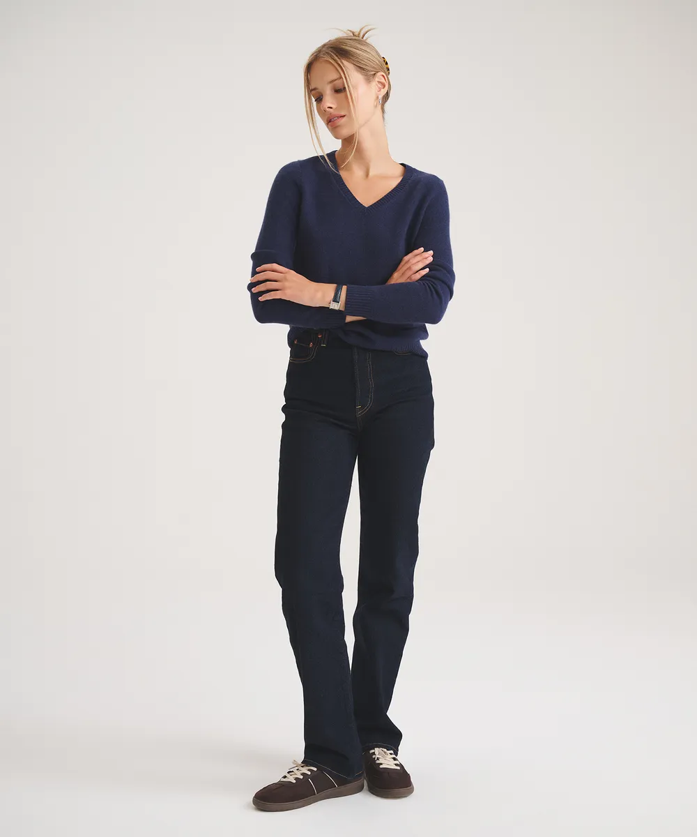 Basic Cashmere V-Neck Sweater  17