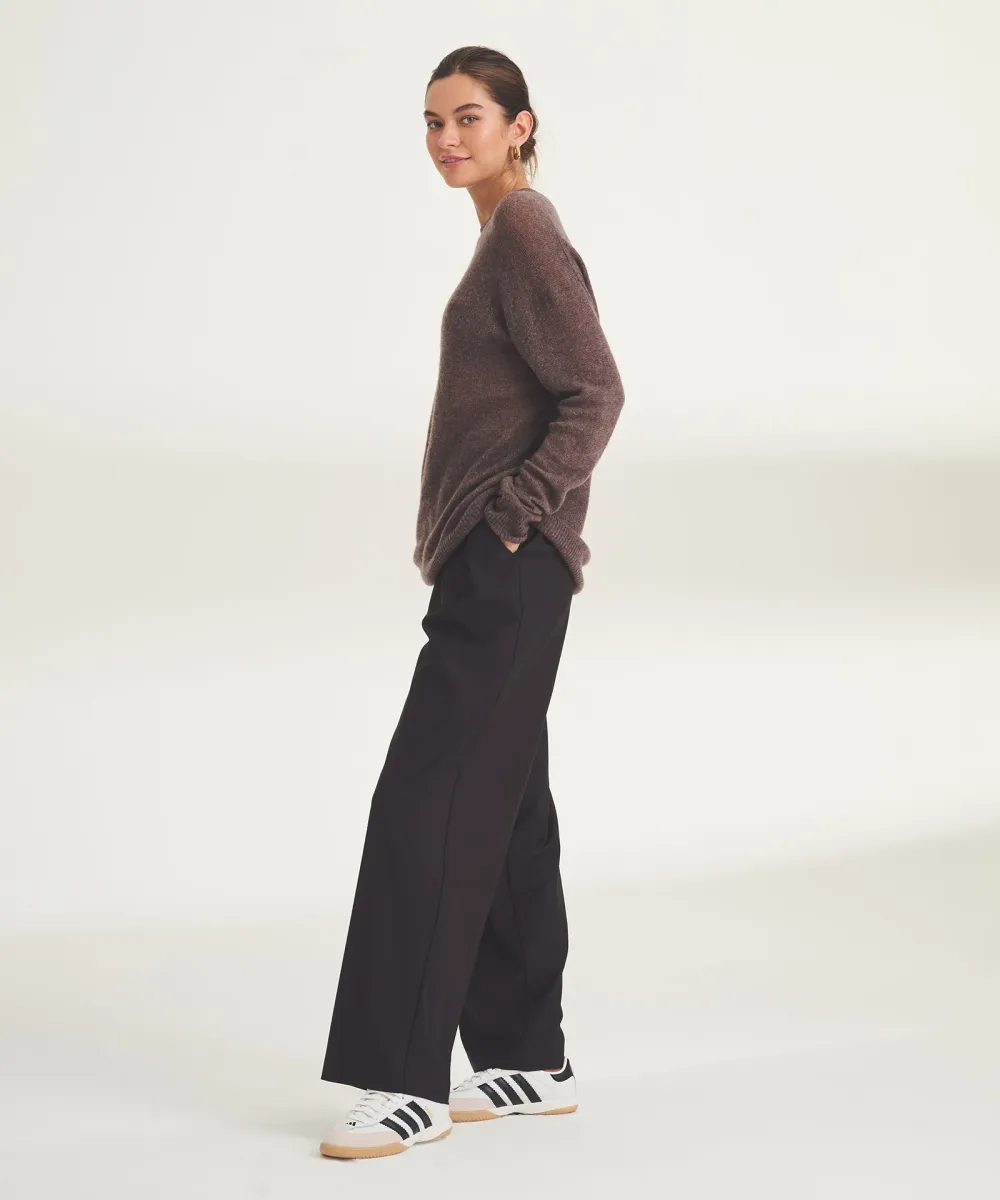 Featherweight Cashmere Crewneck Sweater 38