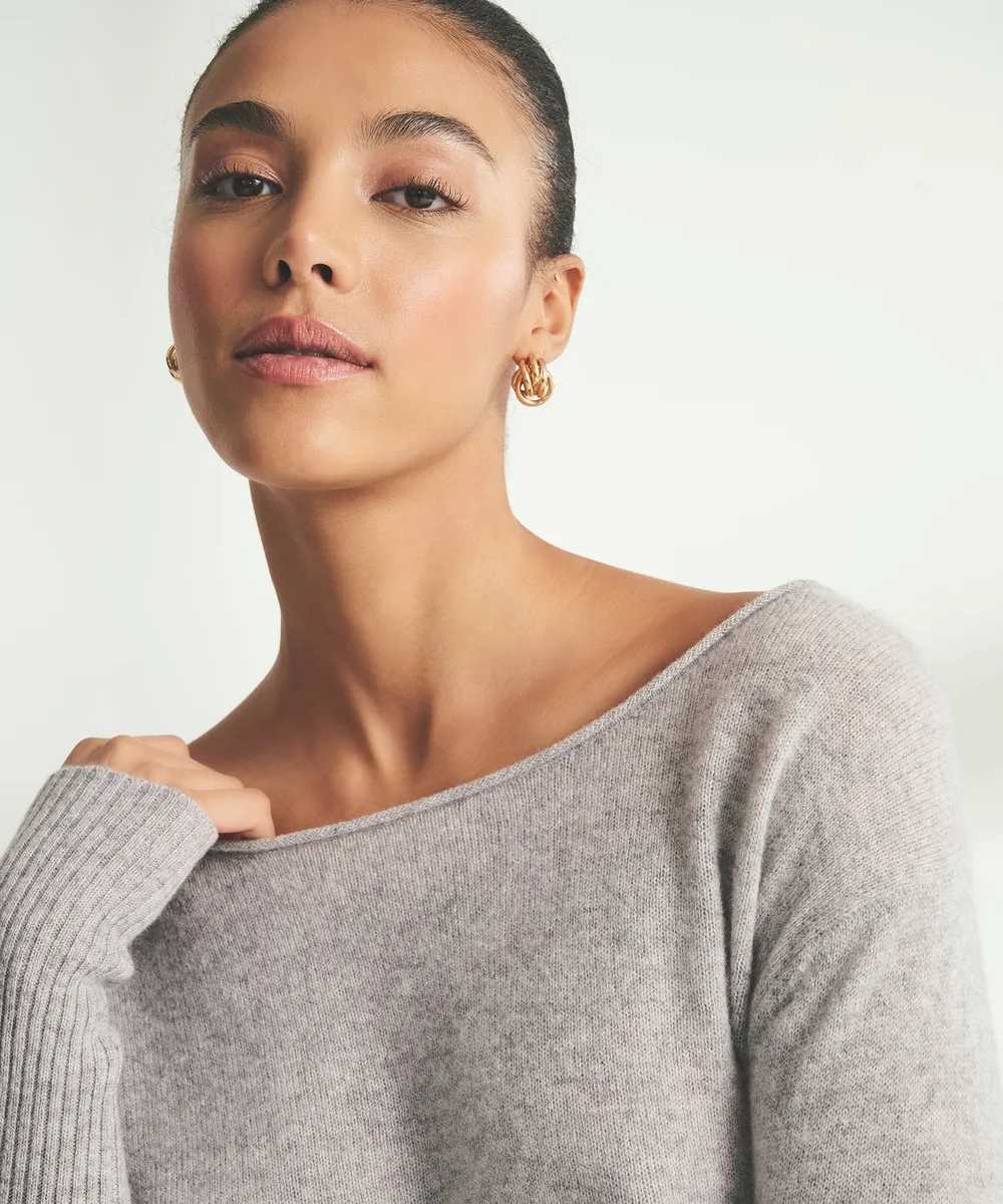 Lightweight Cashmere Boatneck Sweater 10