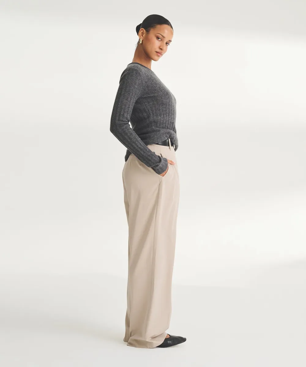 Lightweight Cashmere Ribbed Sweater 21