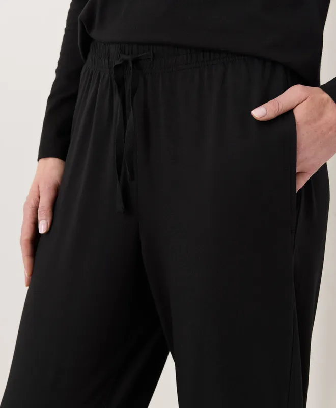 PACT Women's Black Luxe Essential Jogger XS 4