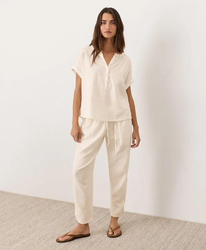 Women’s Coastal Double Gauze Tapered Pull-on Pant made with Organic Cotton 3