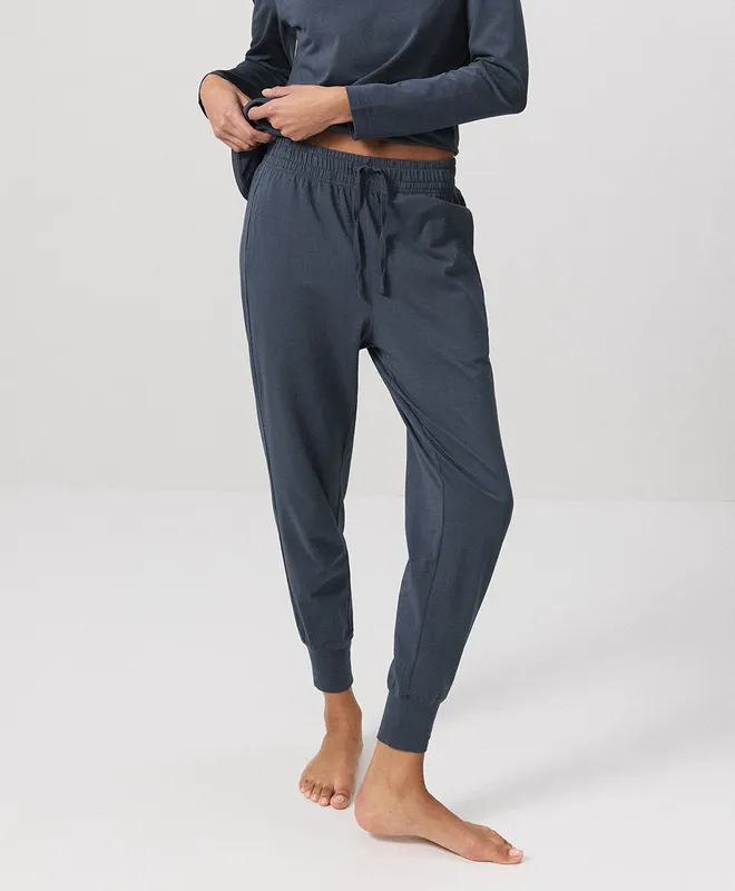Women’s Luxe Essential Jogger made with Organic Cotton 8