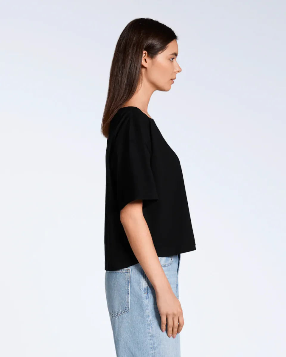 Wide Boat Neck Organic T-Shirt 11