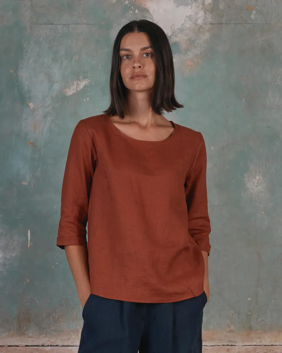 Blouse No.12 Everyday Linen Shirt in Picante