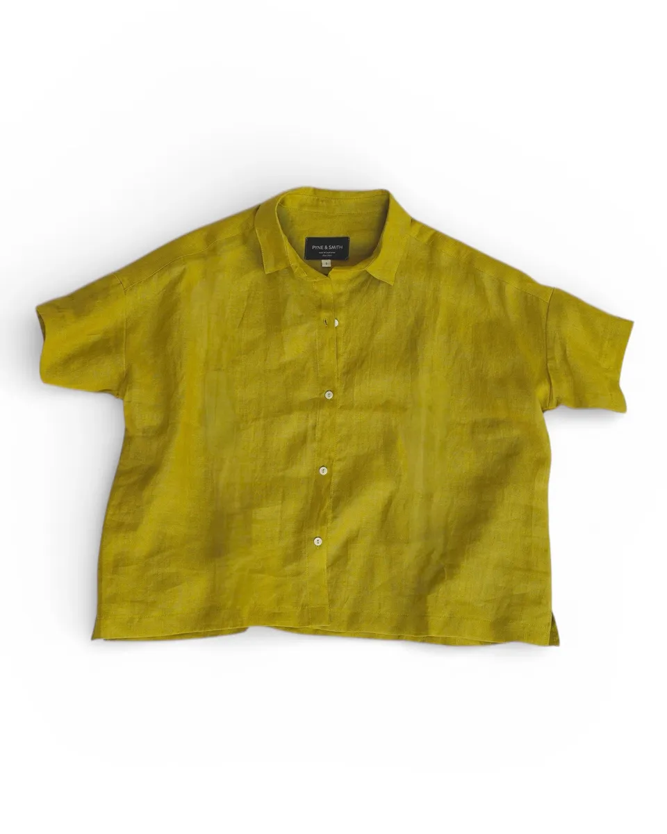 Cropped Linen Blouse No.24 in Apple 5