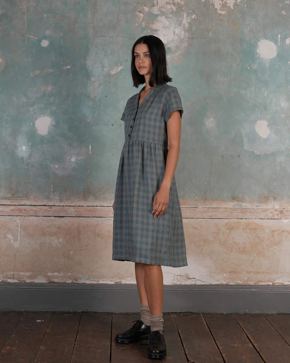 No.30 Collared Linen Dress in Emilie Check 3