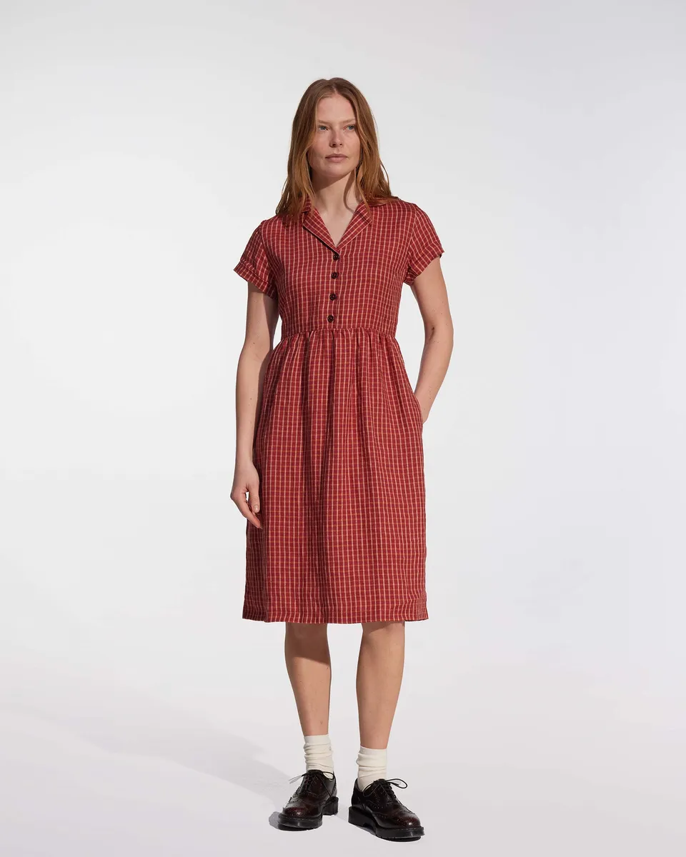 No.30 Collared Linen Dress in Pomodoro Plaid 2
