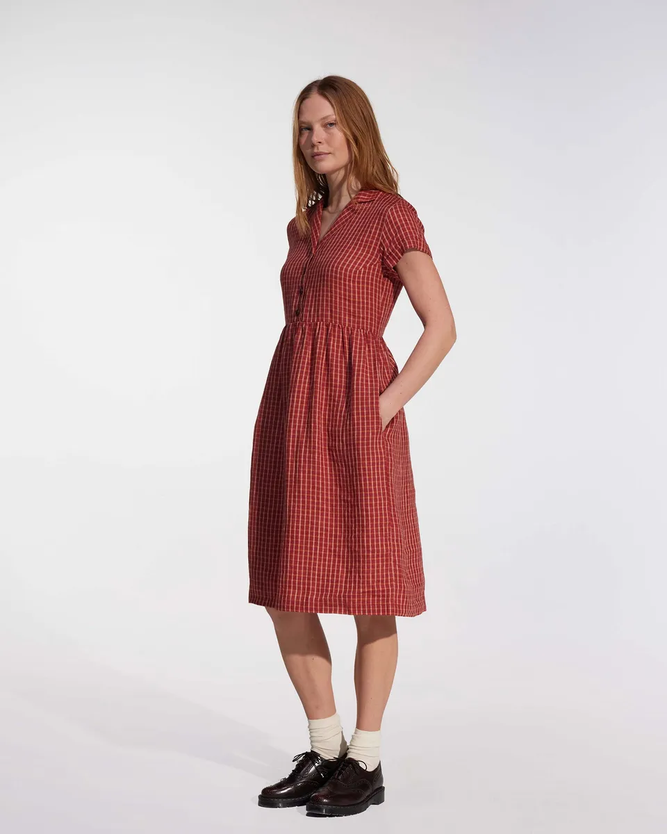 No.30 Collared Linen Dress in Pomodoro Plaid 3
