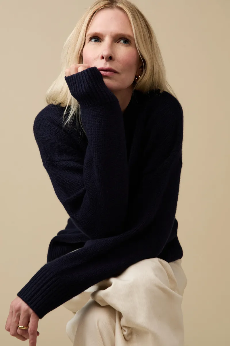 The Cashmere Signature Crew in Navy 6