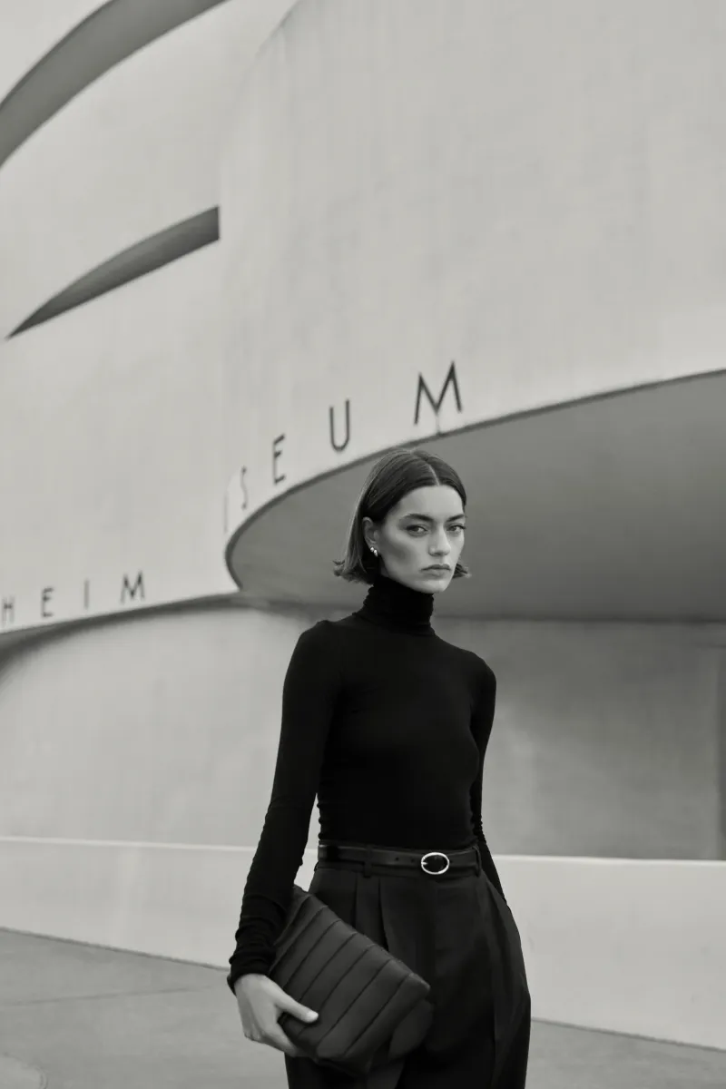 The Cashmere Turtleneck in Black 3