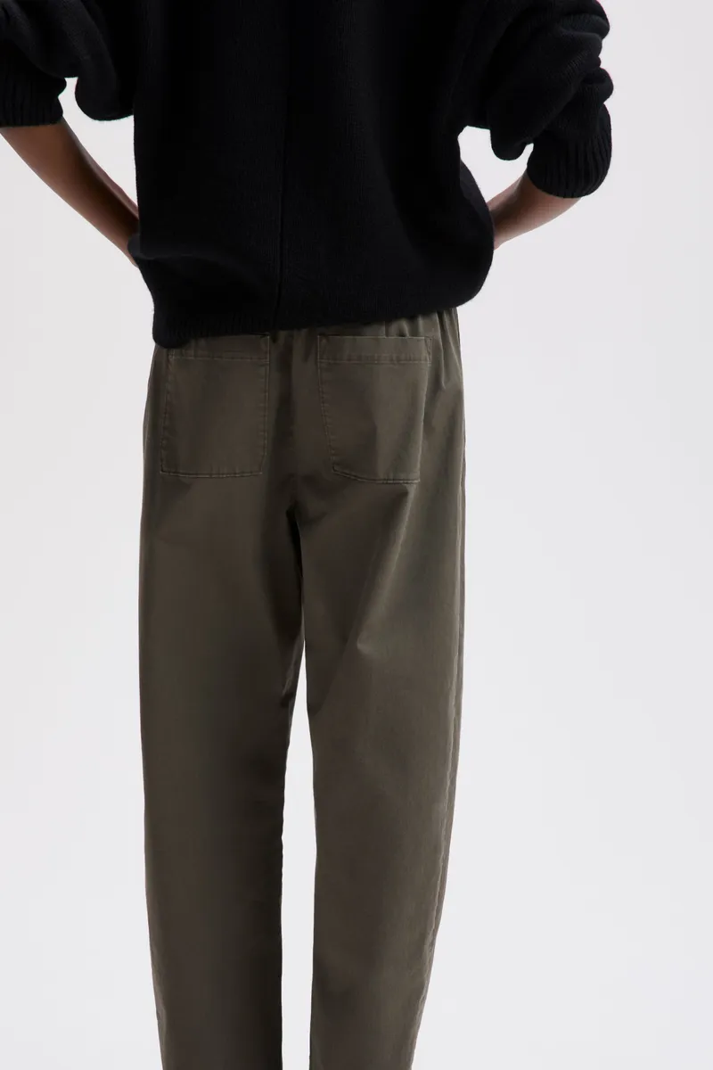 The Everywhere Pant in Umber 5