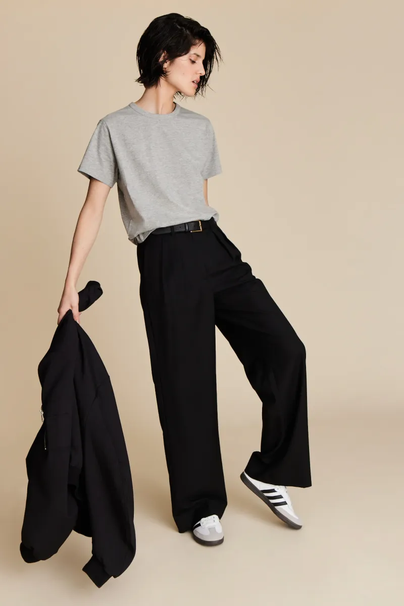 The Iconically Soft Perfect Tee in Heather Grey 3